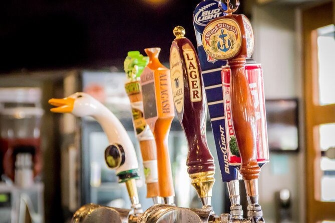 Charleston History and Hops Tour: Bar and History Walk - French Huguenot Church corner: a short drinking tidbit