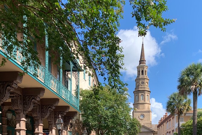Charleston History Tour / - Rainbow Row: nine attached buildings and the American Revolution timeline