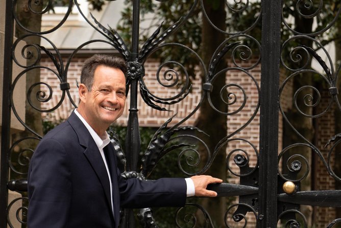 Charleston in a Nutshell Private Tours - Dock Street Theatre: a quick stop with a long backstory