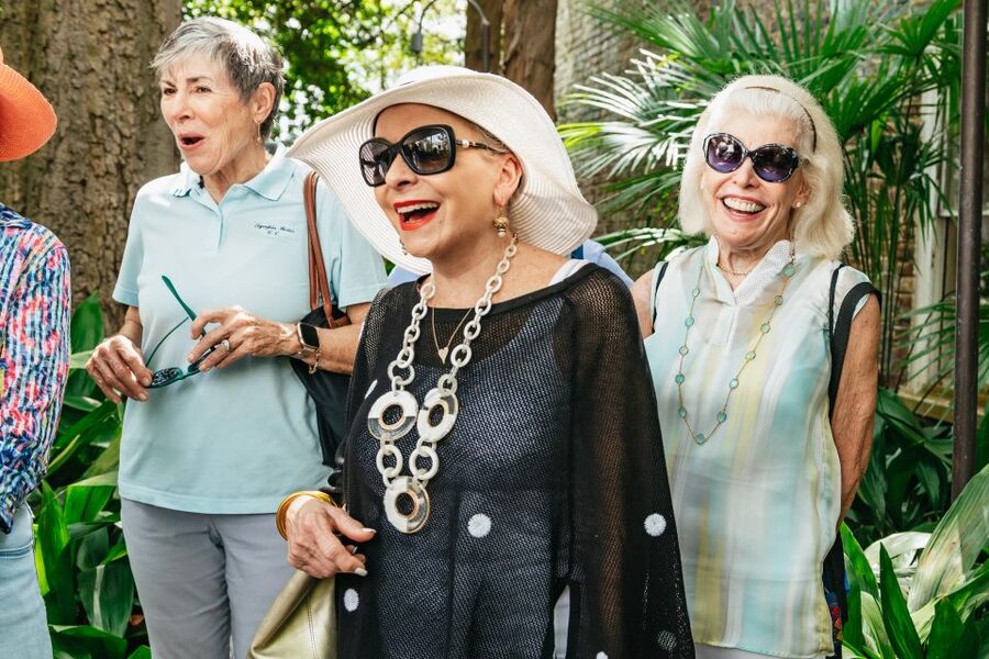 Charleston: Old Walled City Historical Walking Tour - Charleston’s walled streets make the past make sense