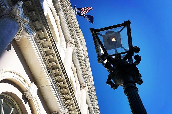 Charleston’s Best Highlights: History, Culture & Architecture - Charleston City Hall, the Four Corners of Law and a peek inside
