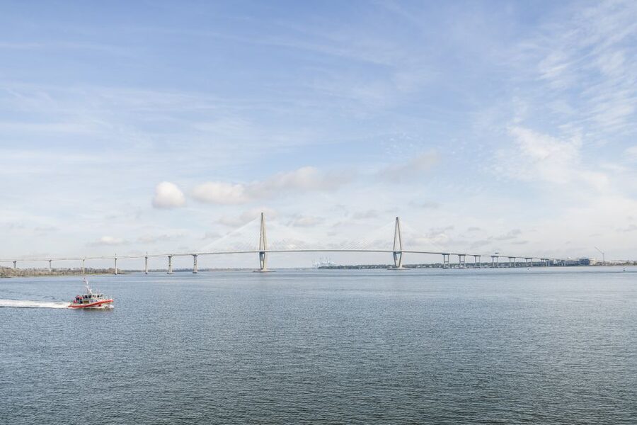 Charleston: Sightseeing Harbor Tour & Dolphin Watch - The Battery, Castle Pinckney, and Ravenel Bridge: where Charleston looks most like a postcard