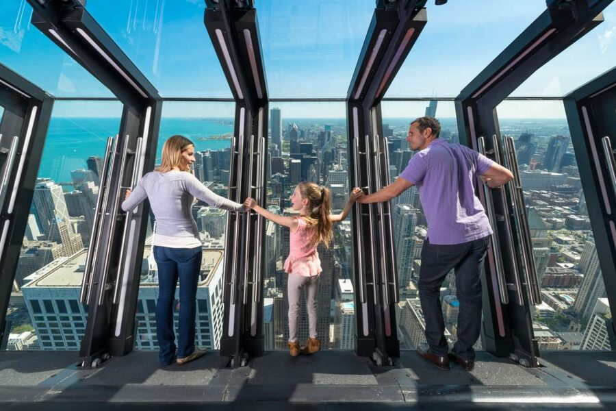 Chicago: 1-5 Day Attraction Pass with Shedd Aquarium - The 1, 2, 3, and 5-Day Ways to Build Your Own Chicago Route