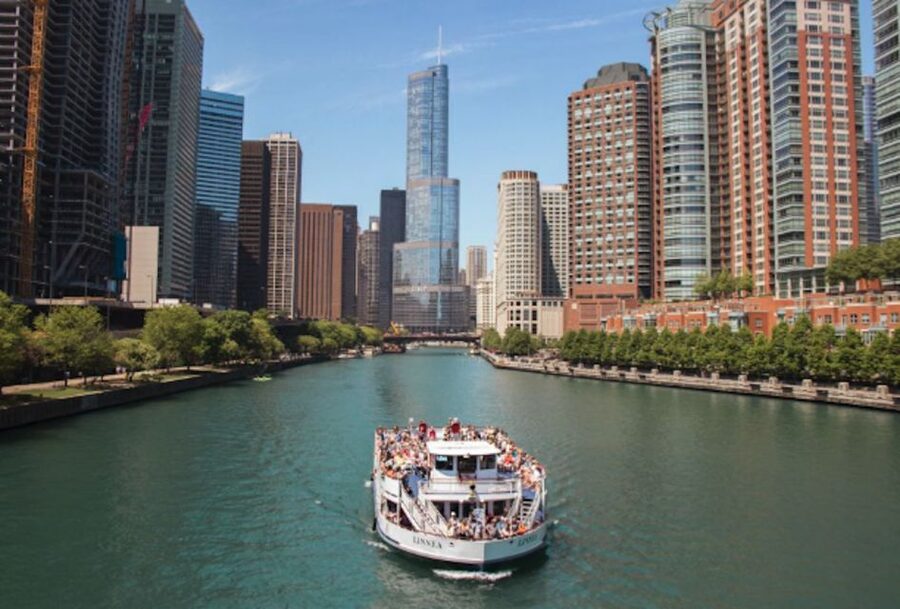 Chicago: 1.5-Hour Lake and River Architecture Cruise - Why This 90-Minute Lake and River Combo Works