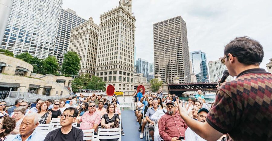 Chicago: 1.5-Hour Lake and River Architecture Cruise - Main Chicago River Views: From Merchandise Mart to the Tribune Tower Era