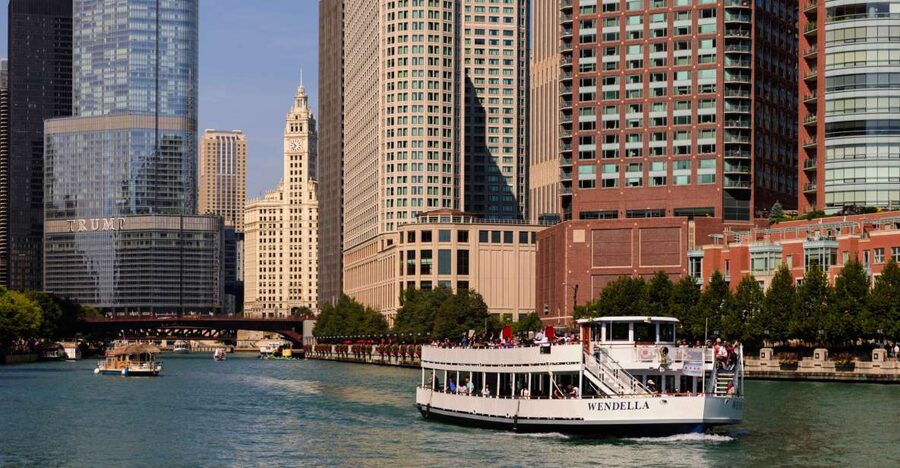 Chicago: 45-Minute Family-Friendly Architecture River Cruise - Chicago River architecture, 45 minutes that keep everyone listening