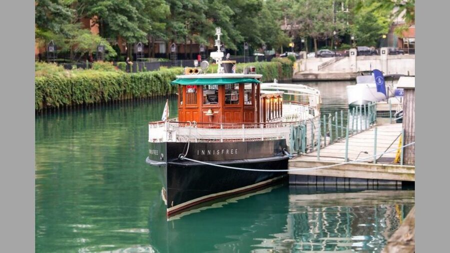 Chicago: Architecture Boat Tour with Drinks - Getting to 465 N. McClurg Ct and finding Ogden Slip