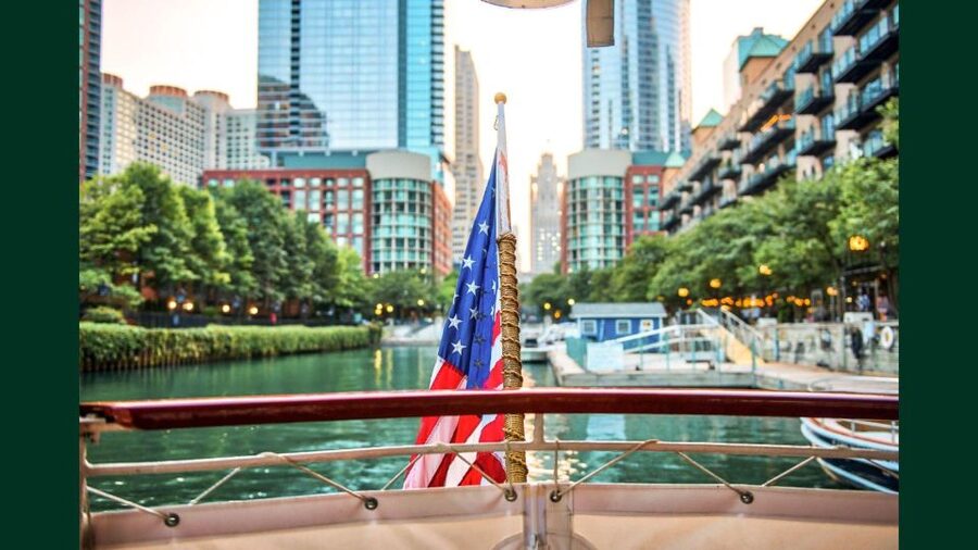 Chicago: Architecture Boat Tour with Drinks - Price and value: why $42 feels fair for this kind of cruise