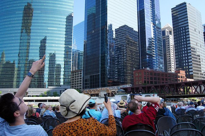 Chicago Architecture Center River Cruise aboard First Lady - Boarding the Chicago Riverwalk on Chicago’s First Lady