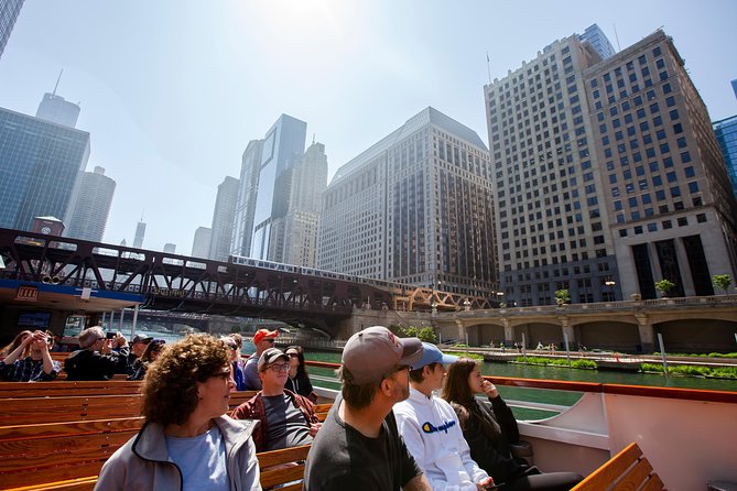 Chicago Architecture River Cruise - Your guide matters: what to listen for during the narration