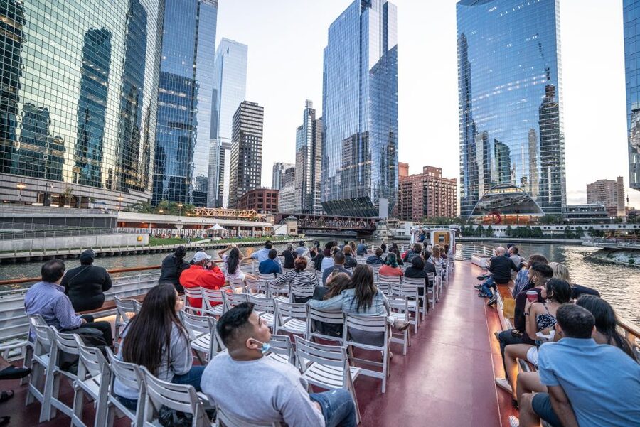 Chicago: Architecture River Cruise Skip-the-Ticket Line - How the Skip-the-Ticket-Line Pass Saves Your Time