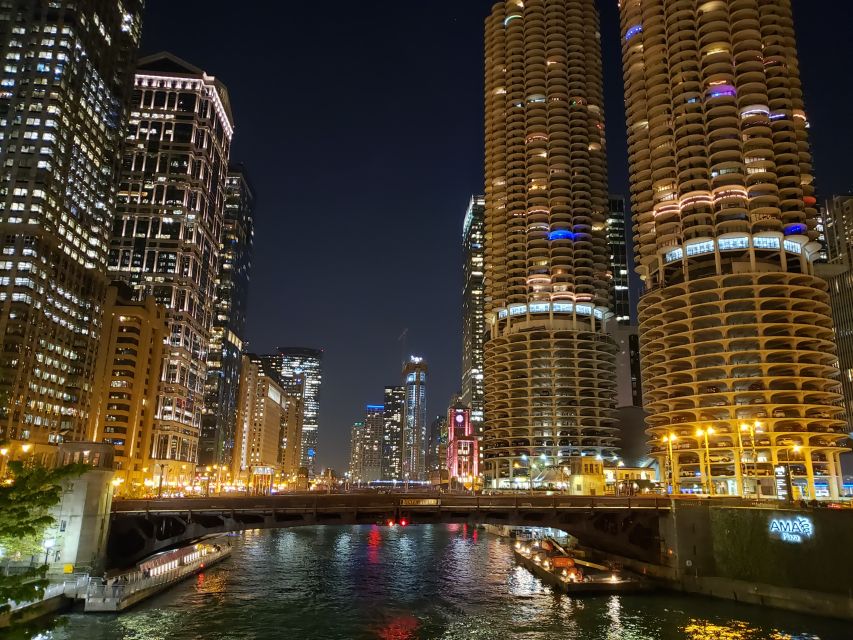 Chicago by Night River and Lake Cruise - Why a nighttime Chicago River and Lake Michigan cruise hits harder