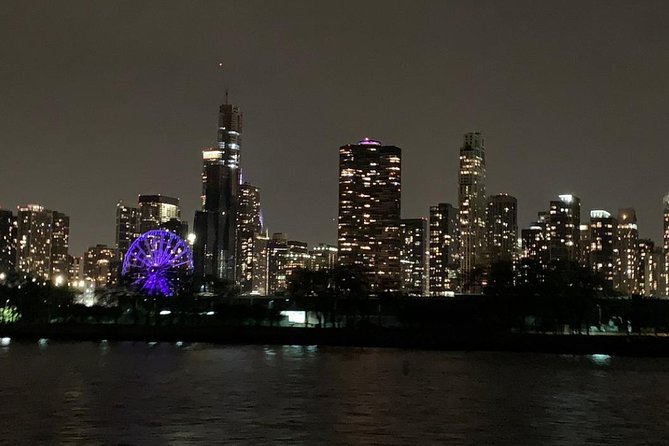 Chicago By Night River & Lake Cruise - The meeting point at 112 E Wacker Dr, and how to start smoothly
