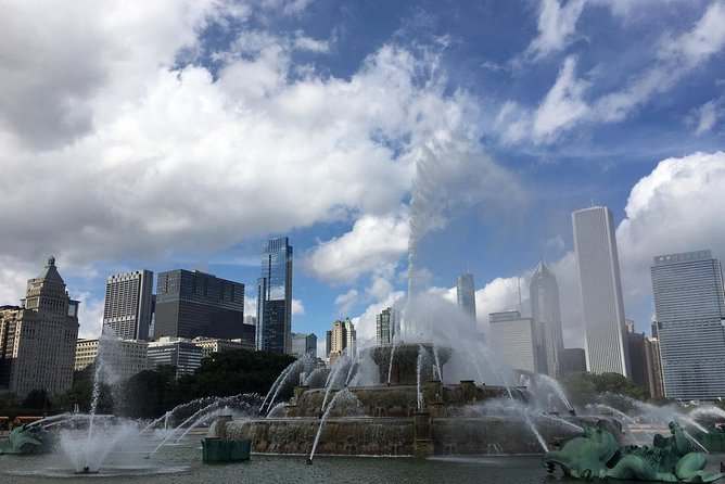 Chicago City Minibus Tour - The Art Institute stop: French Impressionism and Chicago’s museum power