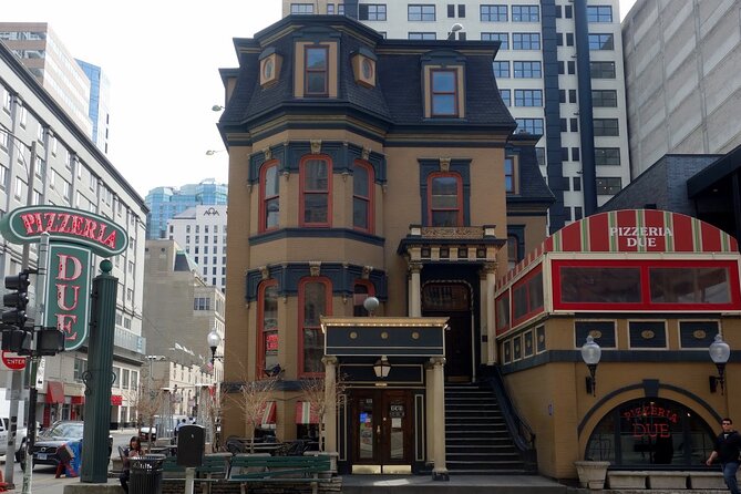 Chicago Gangster and Food Walking Tour - River North secret tunnel steakhouse, plus mansion deep dish