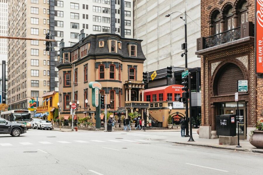 Chicago: Gangsters and Ghosts Guided Walking Tour - Who should book this tour, and who should skip it