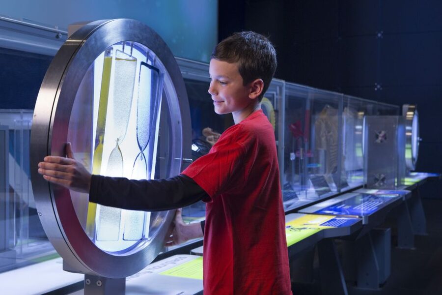 Chicago: Griffin Museum of Science and Industry Ticket - The hanging 727 and coal mine plus the U-505 submarine: what costs extra