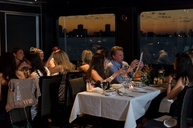 Chicago Premier Dinner Cruise on Lake Michigan - Fireworks nights: the summer upgrade that changes the whole value