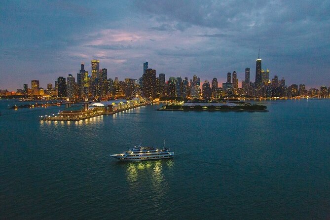 Chicago Signature Dinner Cruise on Lake Michigan - How the cruise sets the mood at Navy Pier