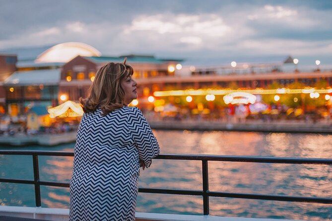 Chicago Signature Dinner Cruise on Lake Michigan - Smart casual dress code, plus why it affects your comfort