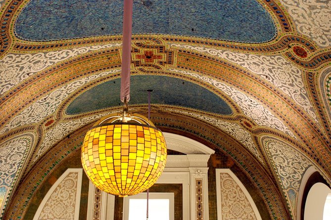 Chicago Walking Tour: Historic Treasures of Chicago - Starting at the Chicago Architecture Center, Then Hitting Michigan Avenue
