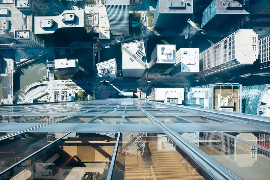 Chicago: Willis Tower Skydeck and The Ledge Ticket - Step onto The Ledge glass balcony: making the most of the short time