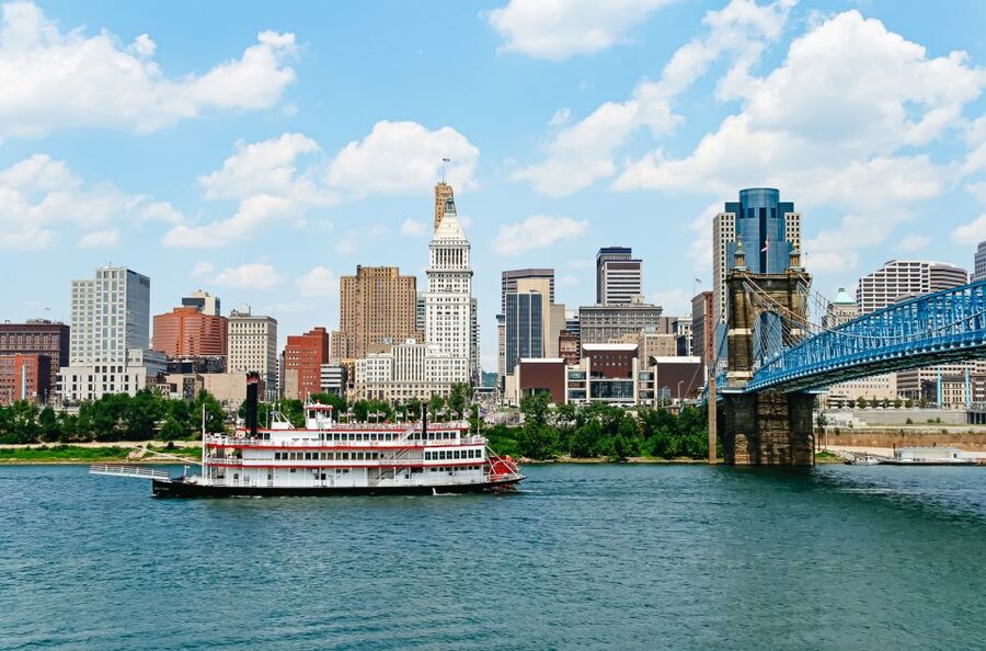 Cincinnati: Historic Sightseeing Cruise - Top Deck vs Inside: Choose Comfort And Hearing Wisely