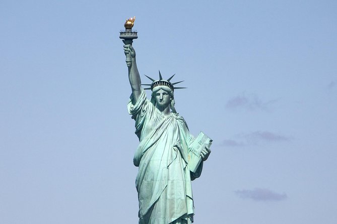 Circle Line: New York City Statue of Liberty Super Express Cruise - Boarding, Seating, and the Live Narration From Guides
