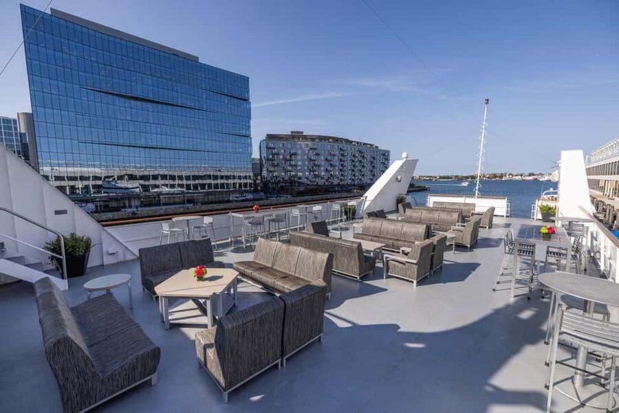 City Cruises Boston: Harbor Buffet Lunch or Dinner Cruise - Price and value: is $77 worth a DJ, a buffet, and landmark views?