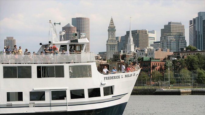 City Cruises Boston Historic Sightseeing Harbor Cruise - The 60 minutes you actually need: what the harbor route covers
