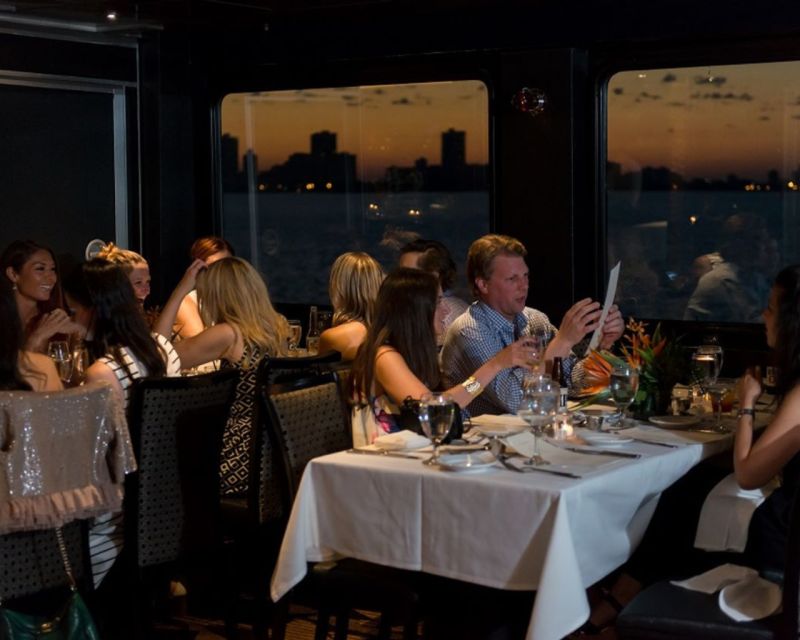 City Cruises Chicago: Premier Lunch or Dinner Cruise - Timing, seating, and how to avoid the common annoyances