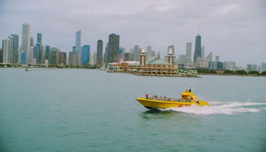 City Cruises Chicago: Seadog Lakefront Speedboat Ride - What You’ll See Along the Lakefront: Museums, Fountains, and Towers