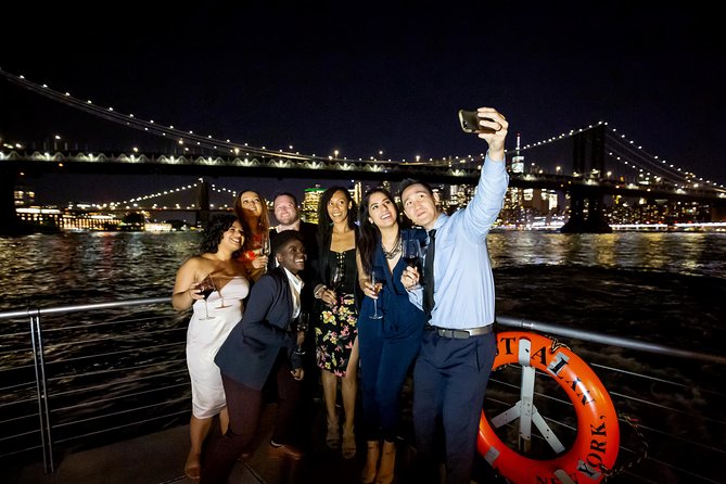 City Cruises New York: Bateaux Premier Dinner Cruise - Value Math: When $180.54 Makes Sense in NYC