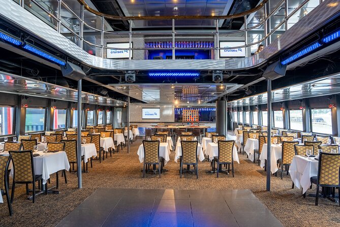 City Cruises New York: Signature Dinner Cruise - Included Drinks: Unlimited Tea, Coffee, and Water