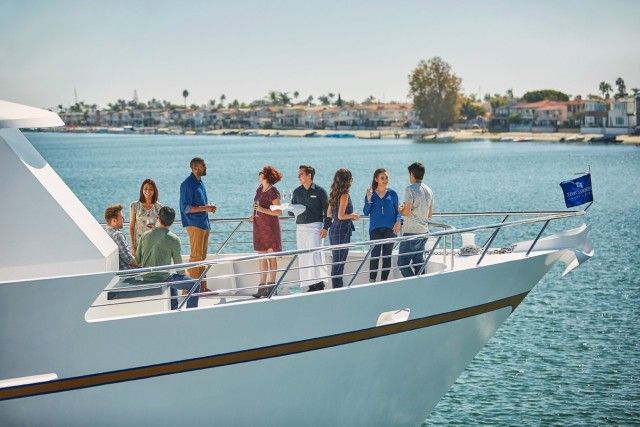 City Cruises San Diego: Best of the Bay Scenic Harbor Tour - Hotel Del Coronado and Coronado Bridge, the Classic Payoff