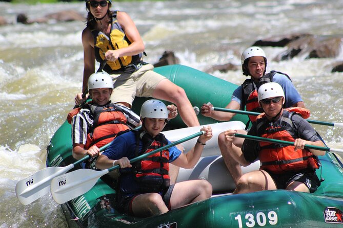 Classic Middle Ocoee River Adventure - Class III and IV rapids: how you stay in control (even on your first time)