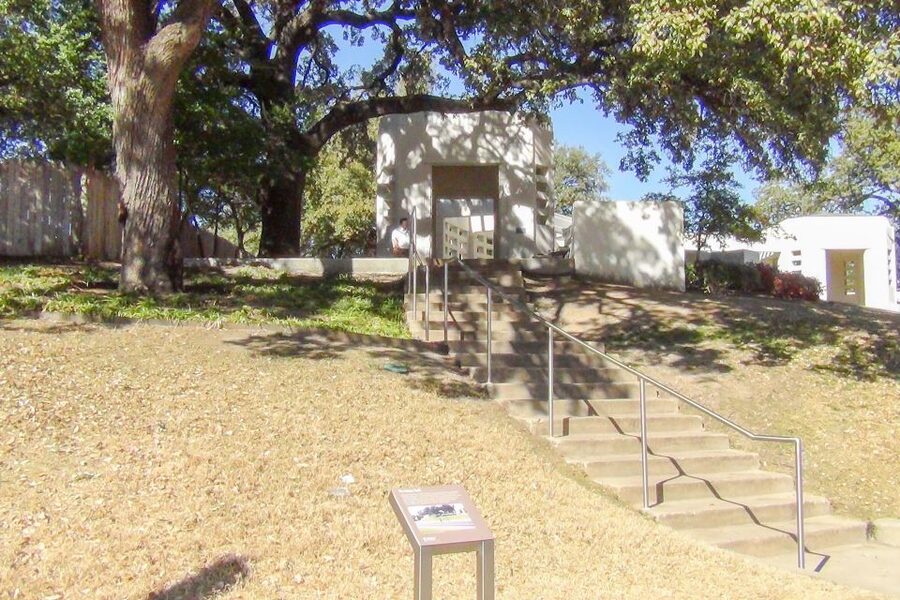 Dallas: JFK Assassination and Sixth Floor Museum Tour - Who Should Book This Tour