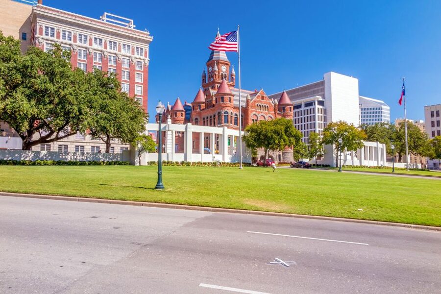Dallas: JFK Assassination and Sixth Floor Museum Tour - Starting Point at 646 Main Street and Getting Oriented Fast