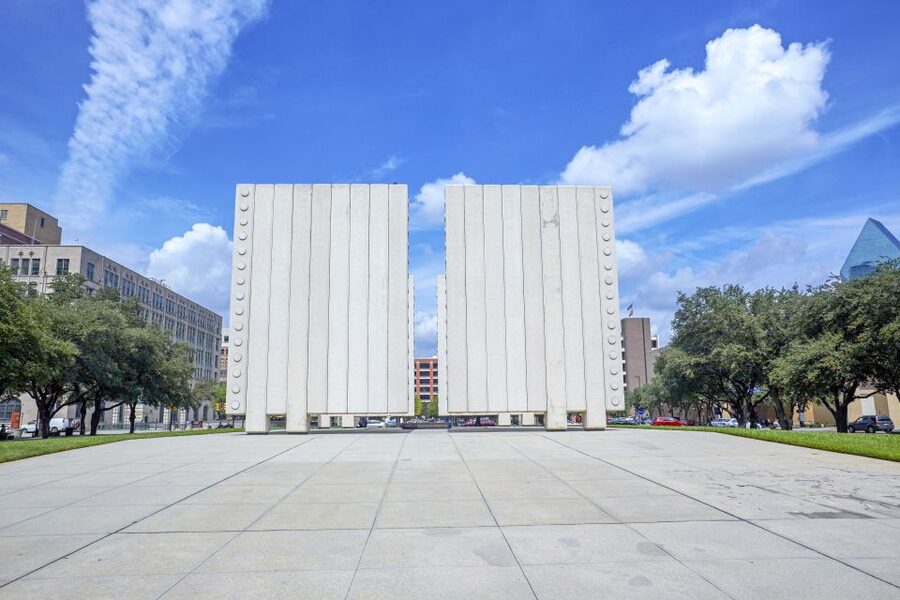 Dallas: JFK Assassination and Sixth Floor Museum Tour - Your Guide Makes or Breaks It, and This Tour Has Strong Ones