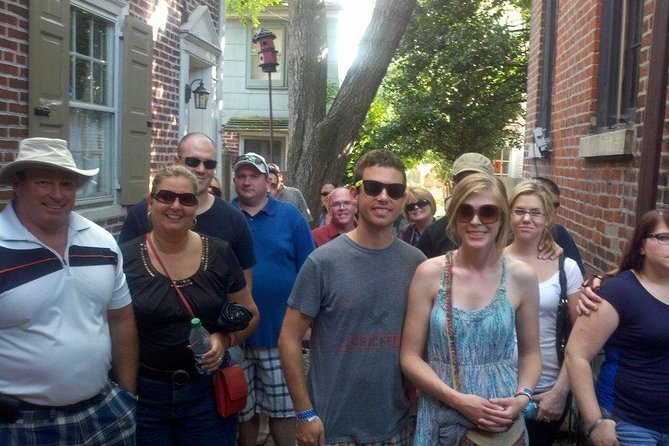 Dark Philly Adult Night Tour - Hamilton’s orbit: duels, a bank story, and the Library Company ghosts