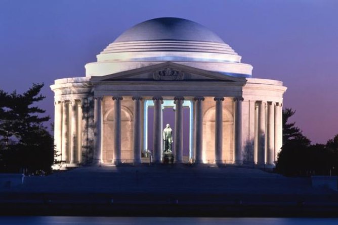 DC Memorials Night Tour: Glass-Roof Convertible Upgrade Option - Photo Stops, Window Seats, and How to Keep the Pictures Coming