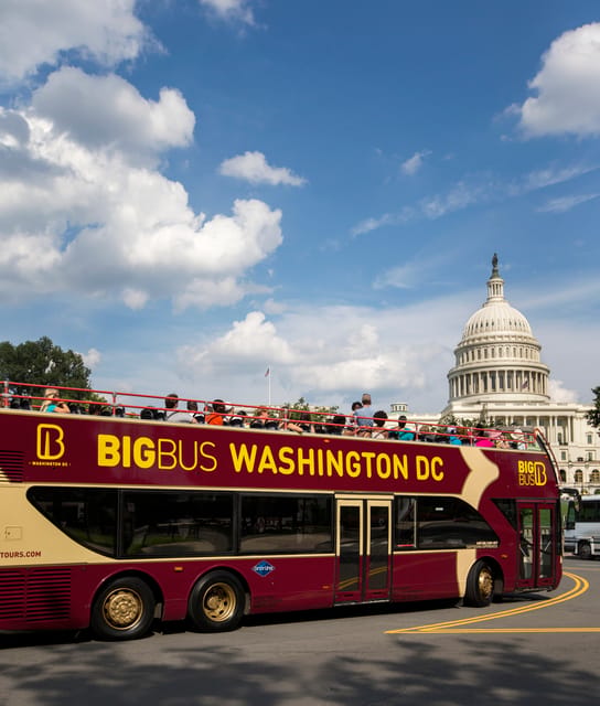 DC: Monuments & Memorials Sunset Tour by Open-top Bus - National Mall to Lincoln Memorial: your best photo payoff early on