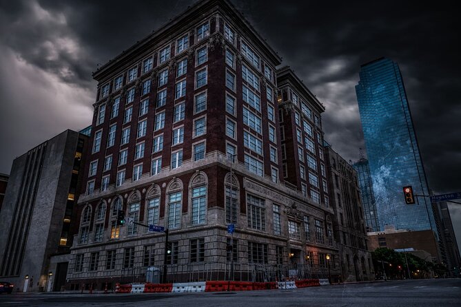 Deadly Dallas Ghost Tours: Blood, Bones, and Burials - Stop 1: the La Quinta Inn & Suites (formerly the Lawrence Hotel)