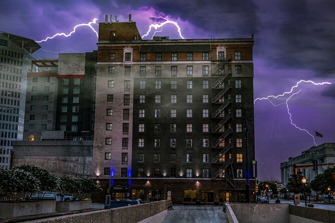Deadly Dallas Ghost Tours: Blood, Bones, and Burials - Finding the starting point at Ferris Plaza area