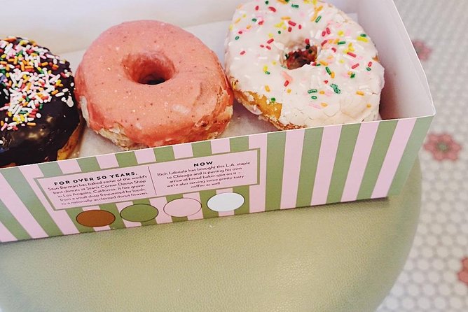 Delicious Donuts & City Sights: Chicago's Original Donut Tour - Starting at Doughnut Vault, where the morning sweet tone sets