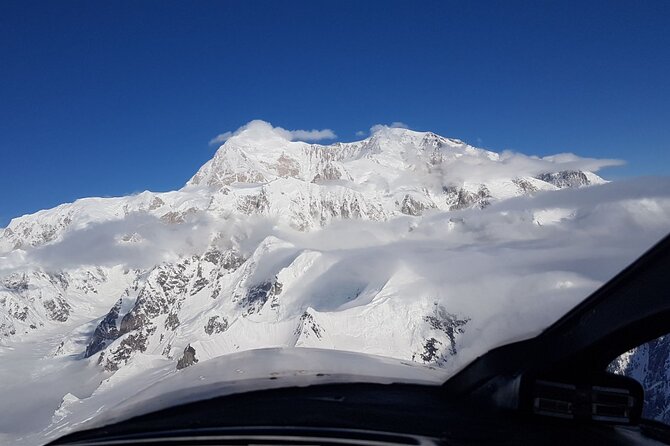 Denali Peak Sightseeing by Plane - Photo Angles, Wildlife Spotting, and Why the Plane Matters