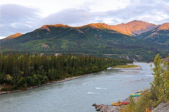 Denali Rafting Canyon Wave - The Denali to Healy Route Before the Nenana Put-In
