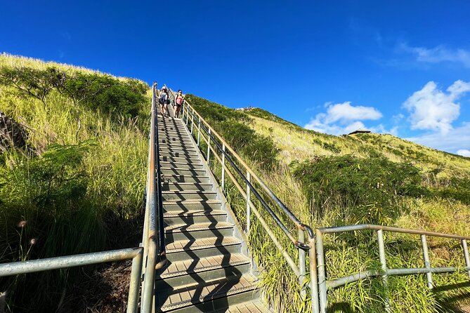 Diamond Head Hiking and Oahu Island Experience feat. North Shore - Kahuku and the food stops, from macadamias to shrimp truck land