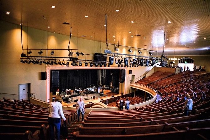 Discover Nashville City Tour with Entry to Ryman & Country Music Hall of Fame - Music Row, Parthenon, and the Capitol loop: big sights, clear meaning