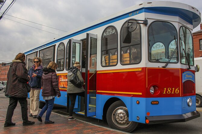 Discover Portland City and Lighthouse Tour - A Portland trolley-and-lighthouse tour you can actually finish